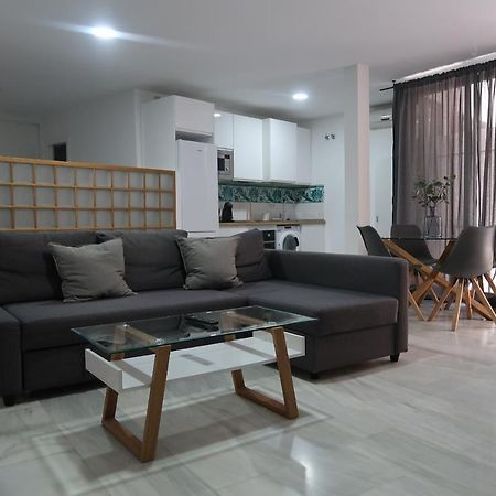 J & E Malaga Center Apartamentos מראה חיצוני תמונה