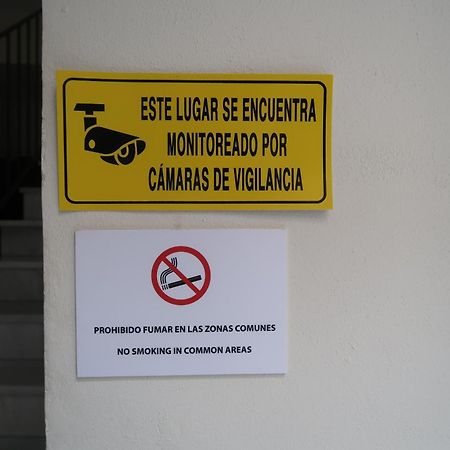 J & E Malaga Center Apartamentos מראה חיצוני תמונה