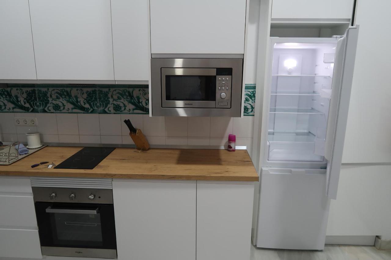 J & E Malaga Center Apartamentos מראה חיצוני תמונה