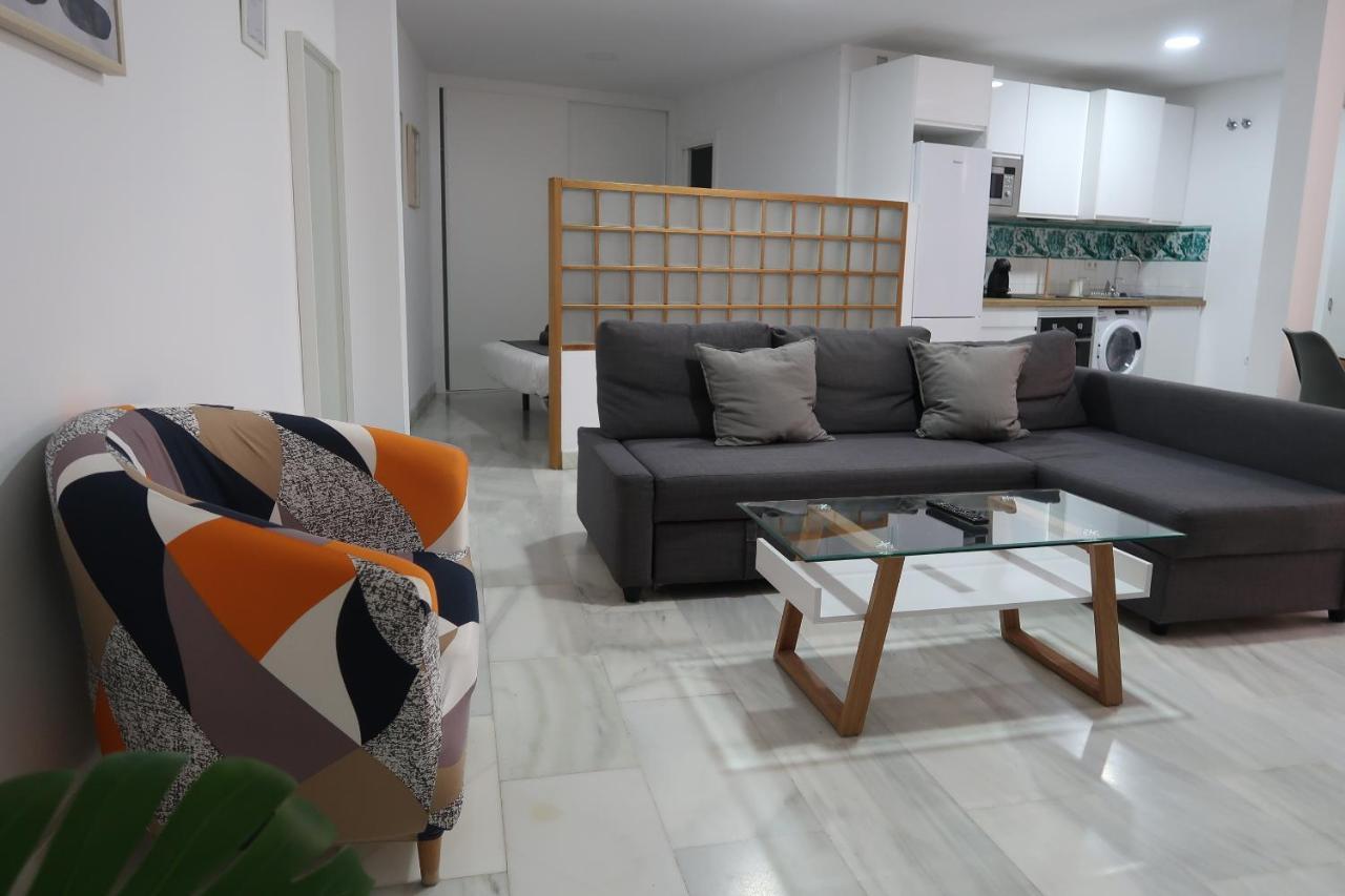 J & E Malaga Center Apartamentos מראה חיצוני תמונה