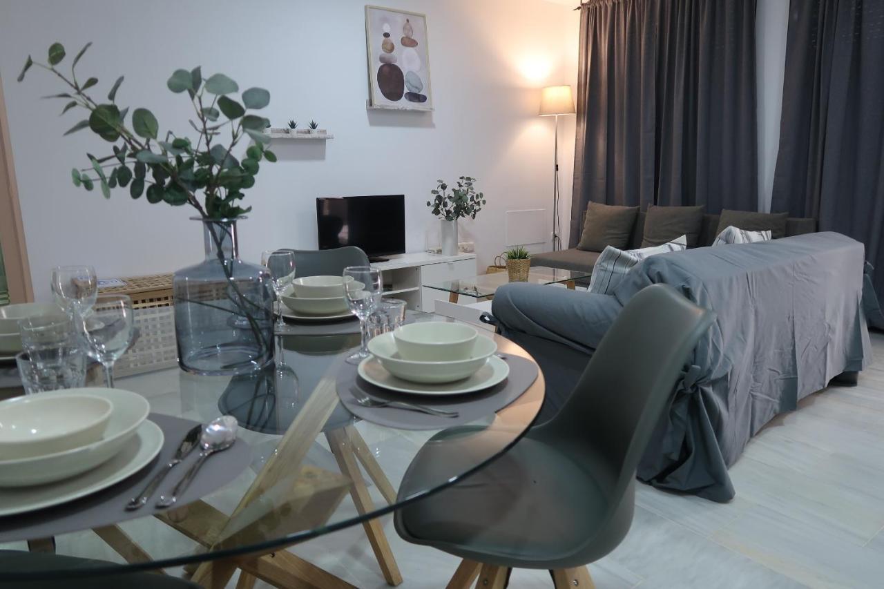 J & E Malaga Center Apartamentos מראה חיצוני תמונה