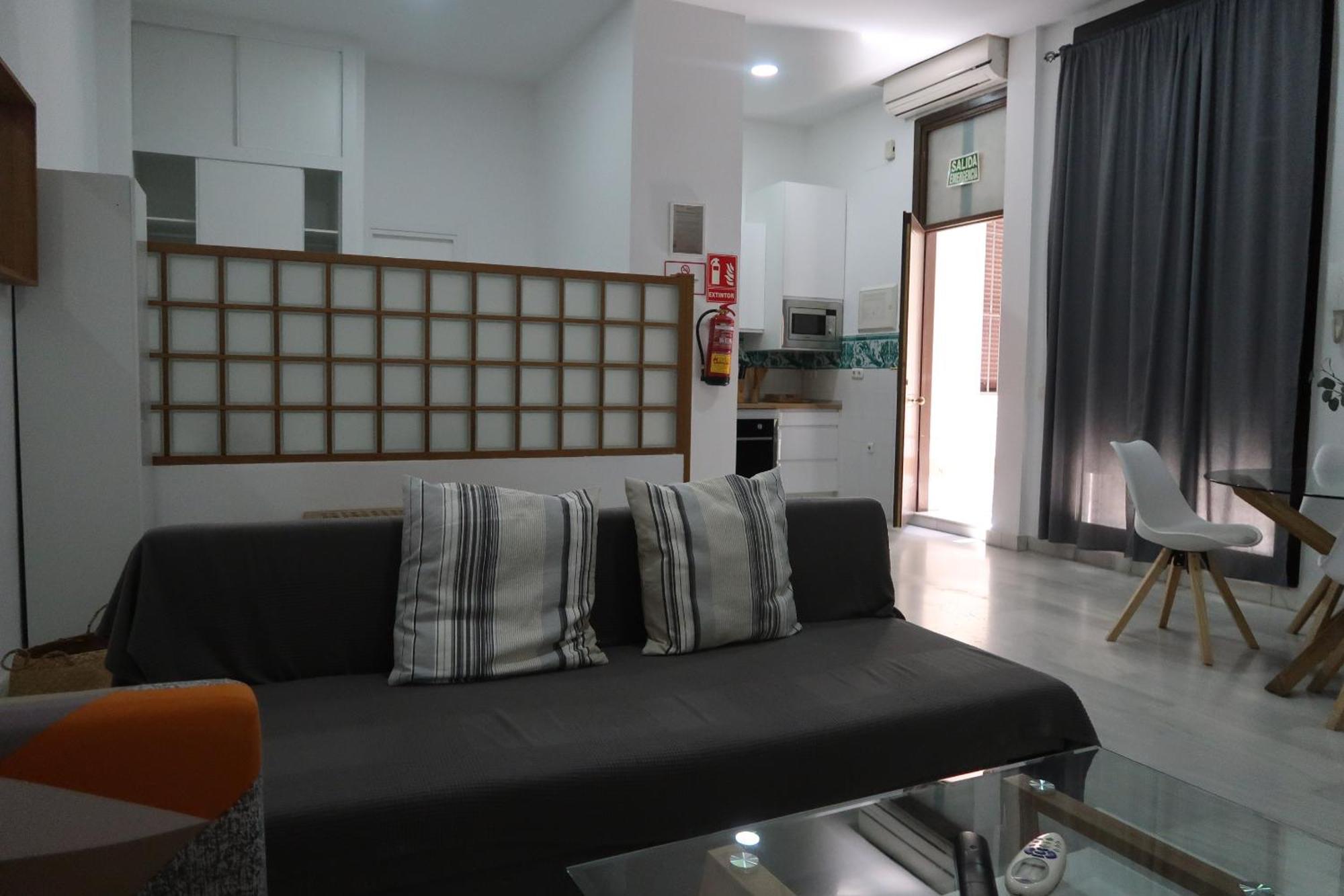 J & E Malaga Center Apartamentos מראה חיצוני תמונה